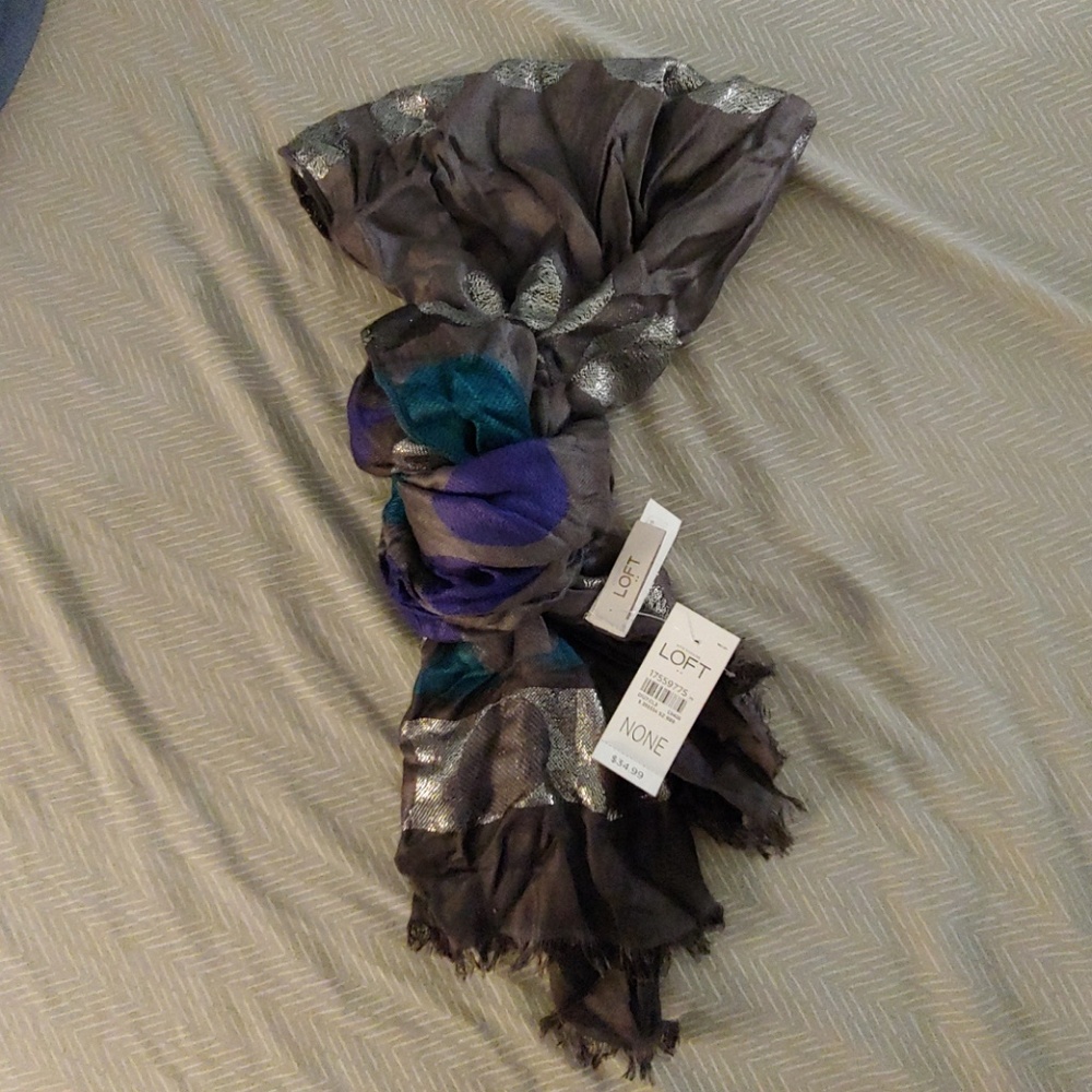 Polka dot scarf!! Brand New!!